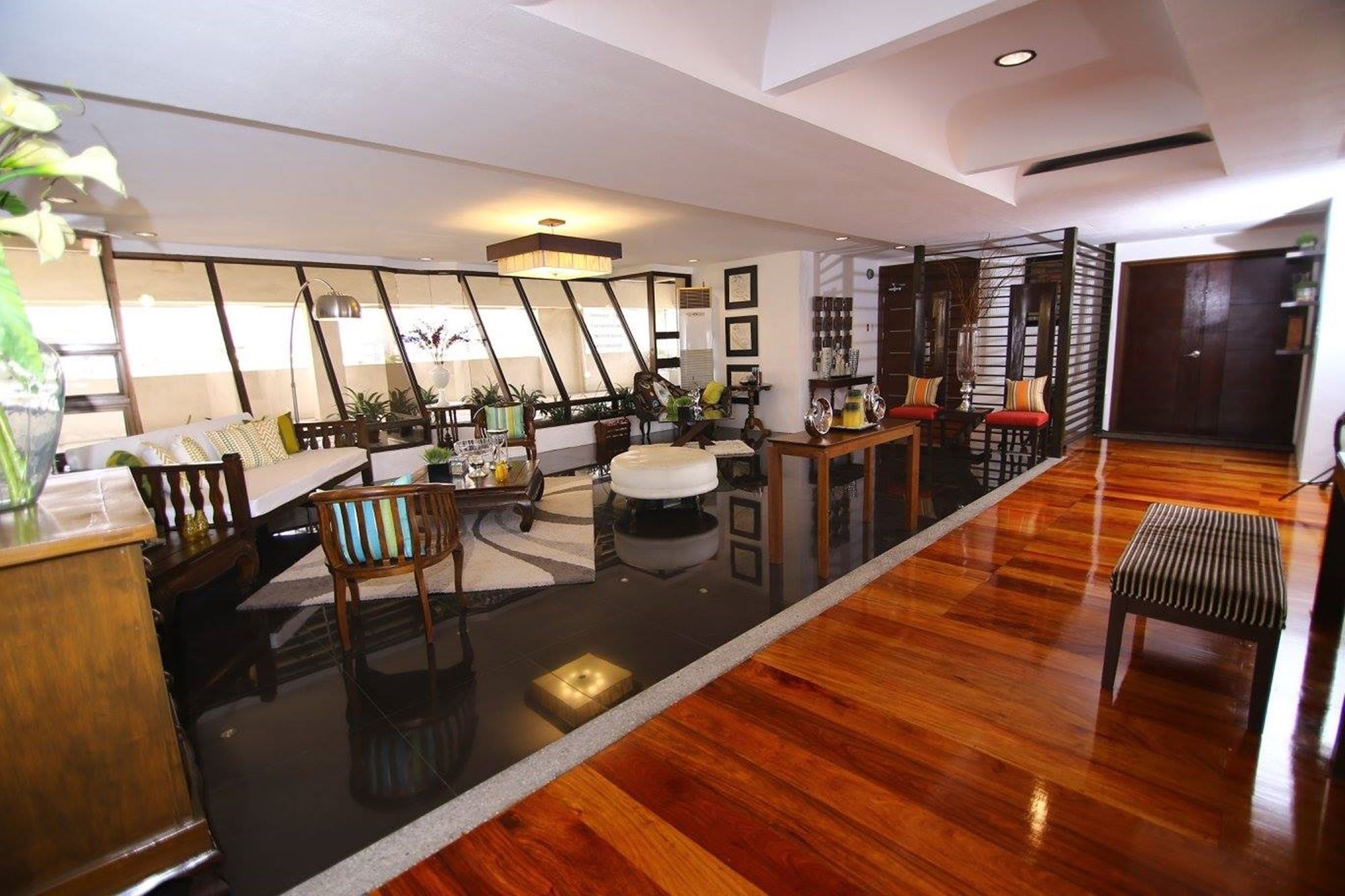 Reddoorz Plus @ Casino Street Makati Μακάτι Εξωτερικό φωτογραφία
