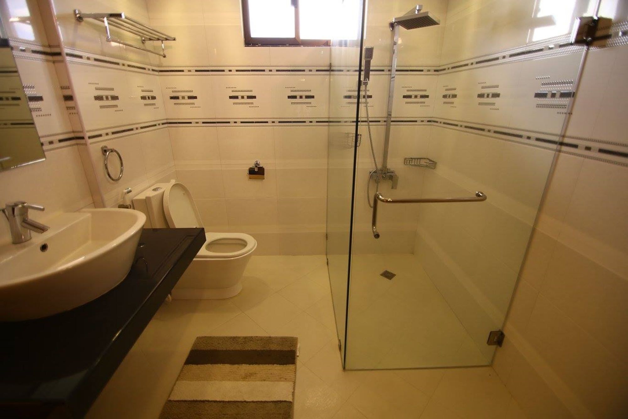 Reddoorz Plus @ Casino Street Makati Μακάτι Εξωτερικό φωτογραφία