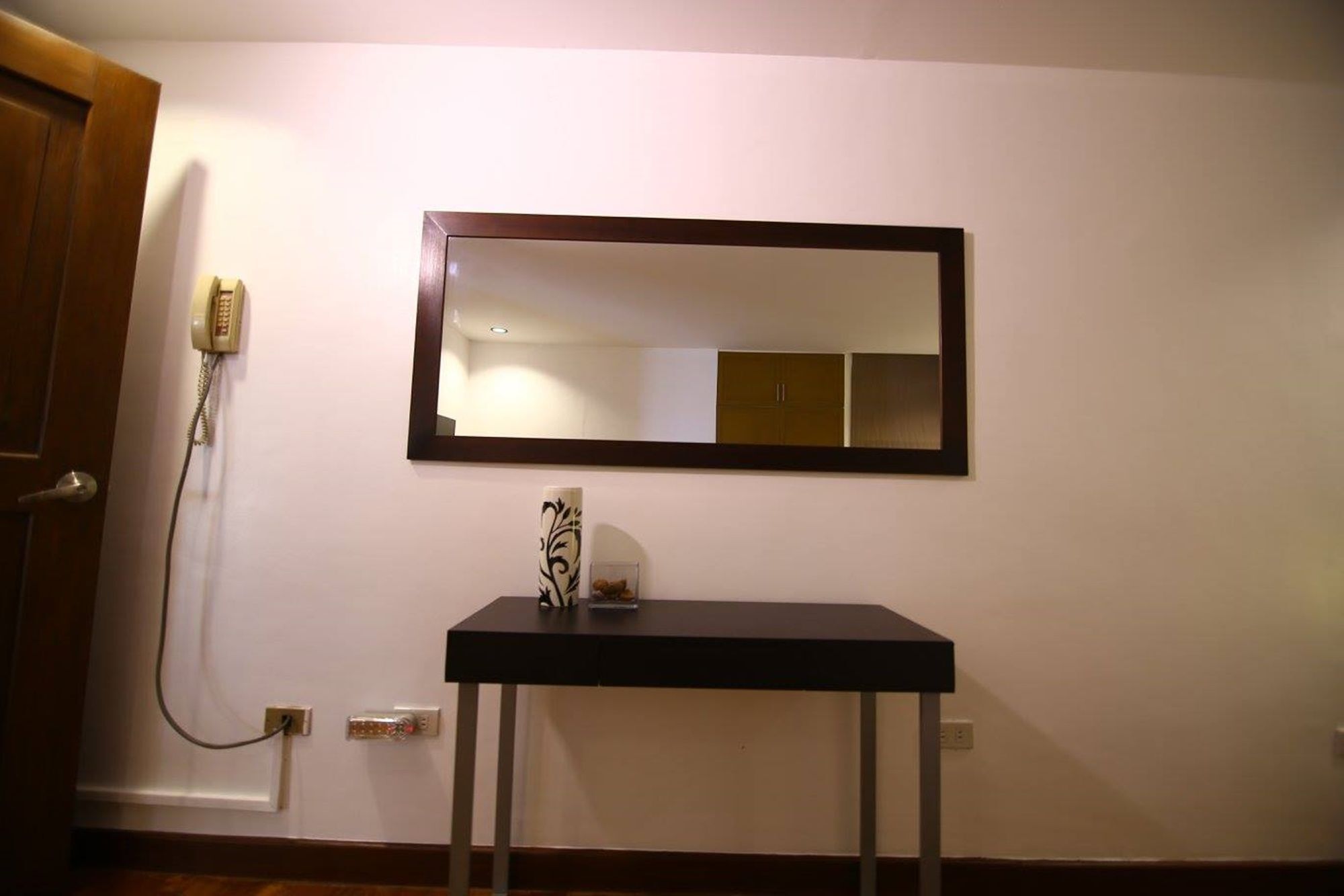 Reddoorz Plus @ Casino Street Makati Μακάτι Εξωτερικό φωτογραφία