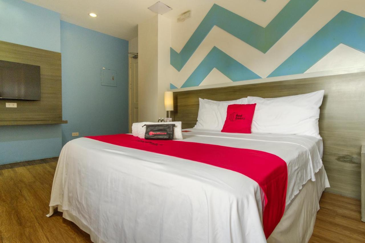 Reddoorz Plus @ Casino Street Makati Μακάτι Εξωτερικό φωτογραφία