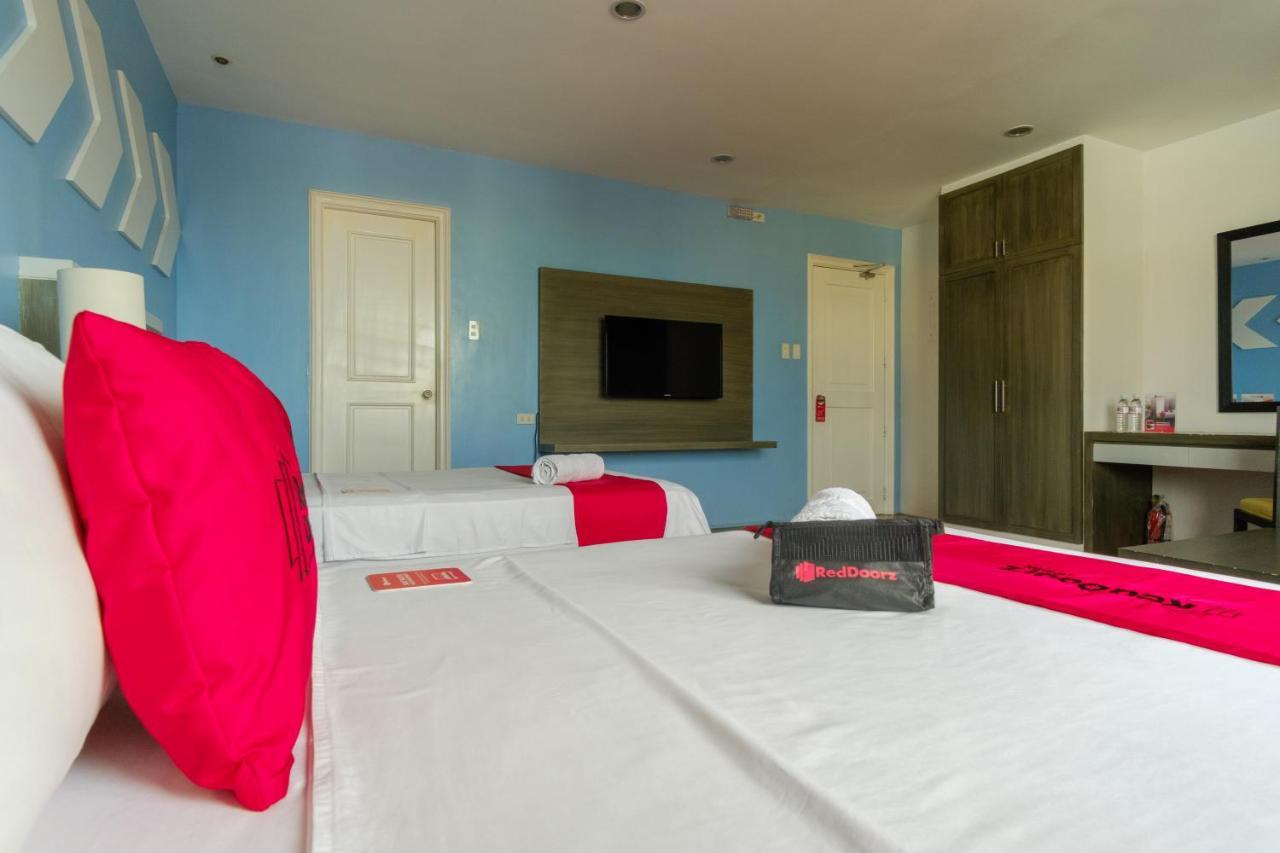 Reddoorz Plus @ Casino Street Makati Μακάτι Εξωτερικό φωτογραφία