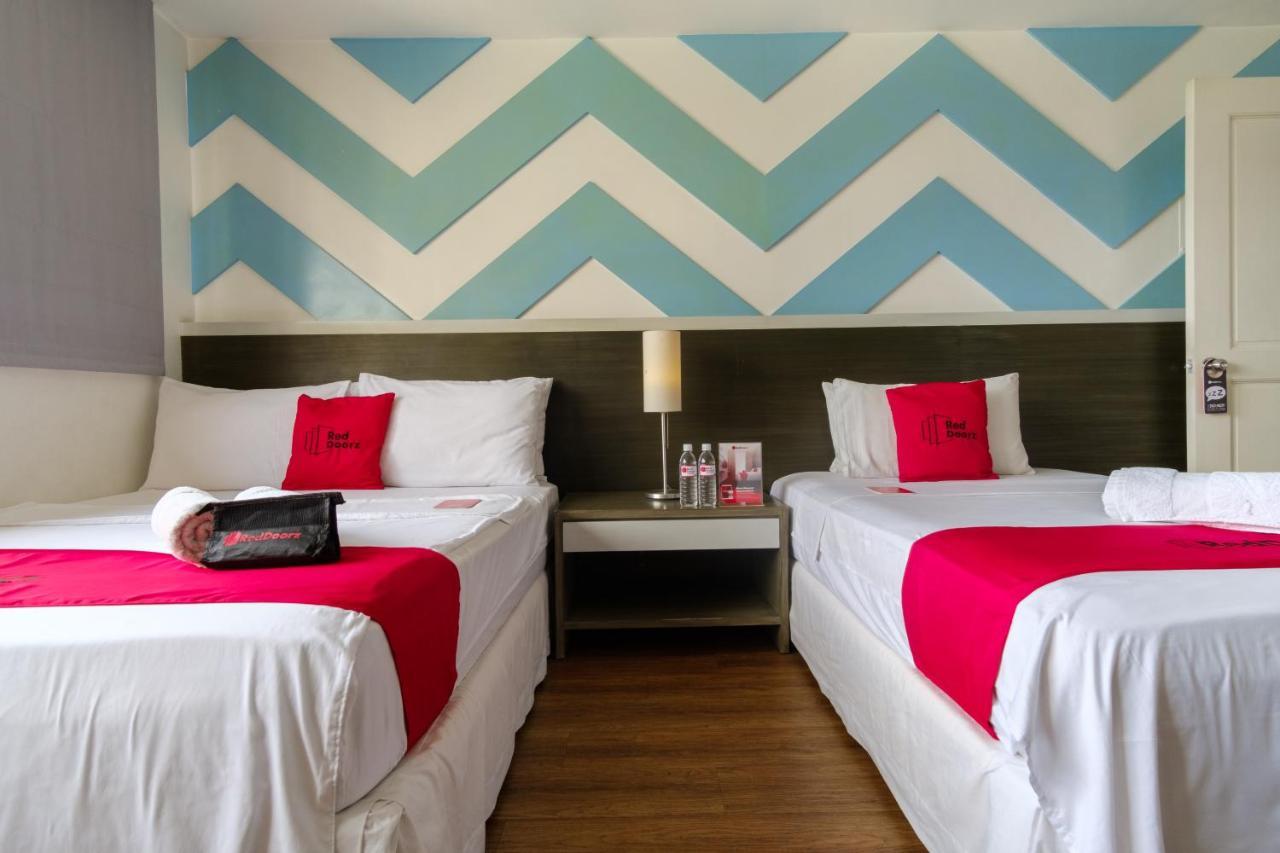 Reddoorz Plus @ Casino Street Makati Μακάτι Εξωτερικό φωτογραφία