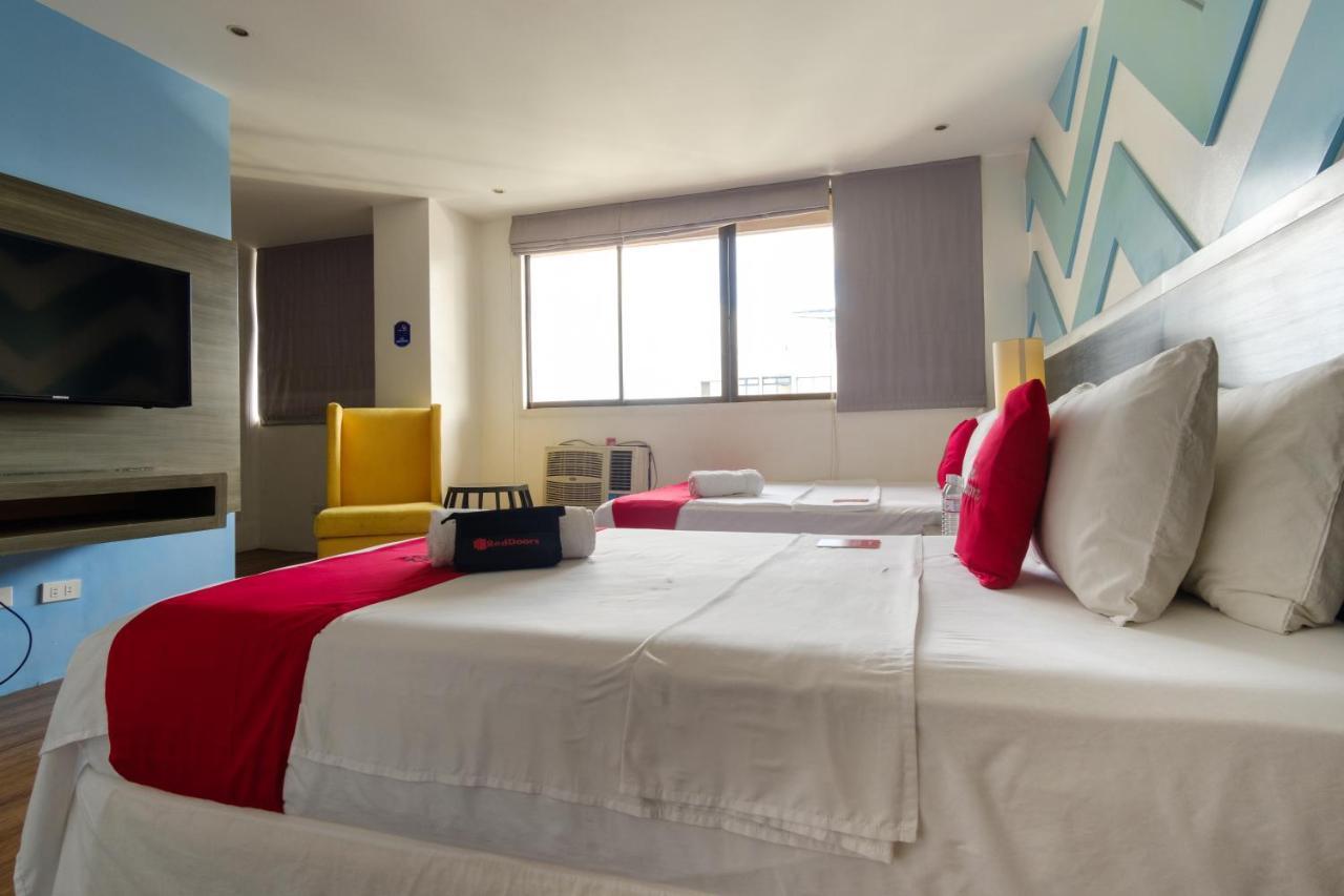 Reddoorz Plus @ Casino Street Makati Μακάτι Εξωτερικό φωτογραφία